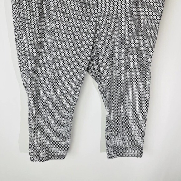 Talbots Womans Pants Patterned 22WP The Weekend Chino Blue White Geo Pattern - Picture 4 of 8